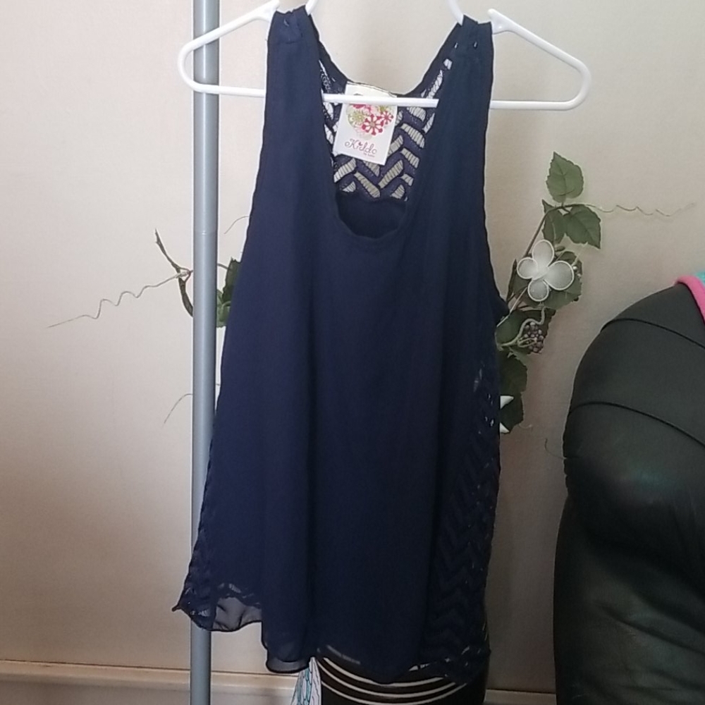 Sleeveless top